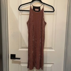 NWT - Reflective Dusty Pink Velvet Dress